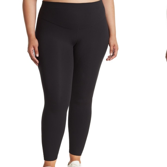 Woman’s Nike Running Leggings 7/8 length - Picture 3 of 7